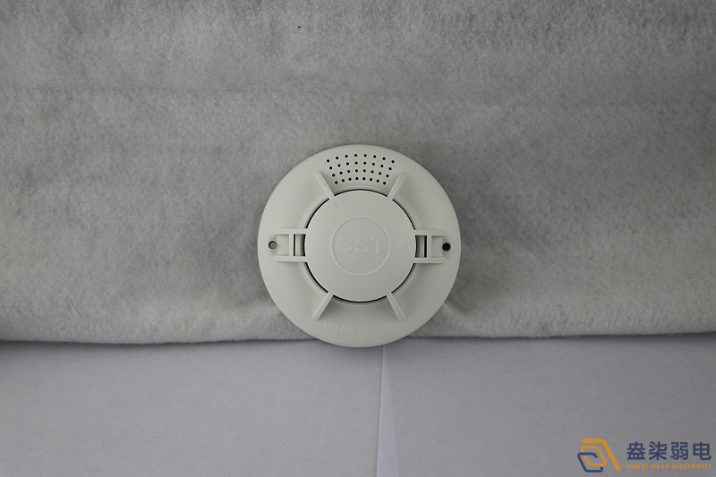 小區(qū)為什么必須安裝煙霧報警器？